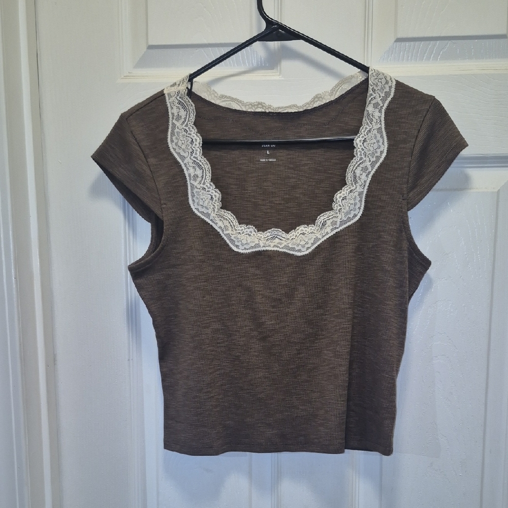 NWT Arizona Jean Company Brown Crop Top with Lace Trim
